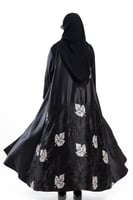 عباية وهج بتطريز أسود&ابيض