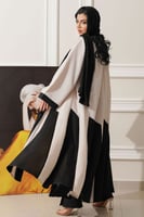 عباية زاهية كلوش مع تدخيلات قماش بيج مع أسود
