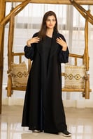 عباية بياقة واسعة مع تطريز كحلي ع الاكمام