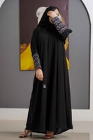 عباية كلاسيك بتطريز أنيق ع الكم