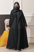 عباية سوداء ناعمة بكسرات أسفل العباية