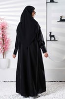 عباية كلوش بخطوط بيضاء