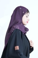 طرحة Z115 لون موف بتطريز الوان