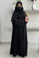 عباية كلاسيك بقيطان وتطريز فراشات بنفسجي