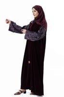 عباية شتوية عنابي مع دانتيل شك ع الكم