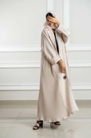 عباية بيج كلوش مع تدخيلات كسرات من الأمام