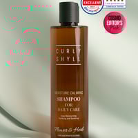 شامبو مرطب ومهديء لفروة الرأس الجافة والحساسة من ك...