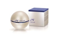 كريم اللؤلؤ الليلي المرطب من سي إن سي