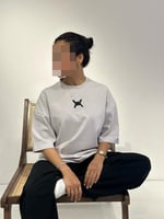 تيشرت رمادي فاتح oversize