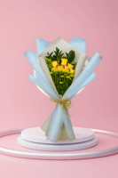 باقة شمس وهدوء – باقة ورد أصفر وبرتقالي نابضة بالح...