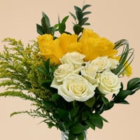 باقة زهريّة مشمسة