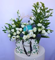 رقة وجمال : باقة بيبي روز مع شوكلاتة أنوش