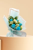 الورد الأزرق والأبيض – باقة ورد فخمة وأنيقة لهدية...