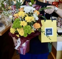 باقة جوي مميزة مع شوكولاتة باتشي او فيريرو