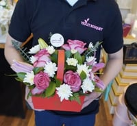 سلة الحب والرعاية مع شوكولاتة فيريرو او باتشي