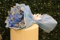 باقة الهدوء الأزرق /ورد كريز وجبسوفيليا