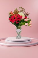 همسات الزمن والضحك/ فازه ورد