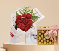 باقة ورد وردي وأبيض مع شوكولاتة باتشي او فيريرو