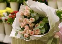 باقة / همسة وردية ورد بيبي جوري