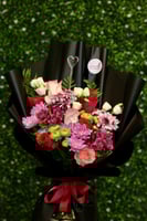 باقة أروقة المحبة وشوكولاته فيريرو روشية قطع 24