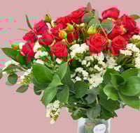 تقدير زهري/ فازه زجاجية ورودصغيرة