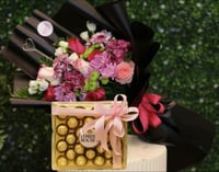 باقة أروقة المحبة وشوكولاته فيريرو روشية قطع 24