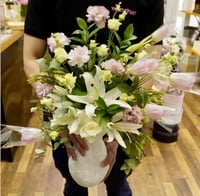 تحفة عيد بيضاء