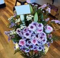 سحر الأوركيد البنفسجي / باقة ورد بنفسجي فاخرة