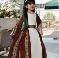 فستان بناتي ليوم التأسيس مزين بالسدو