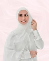 أبيض