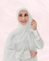 أبيض