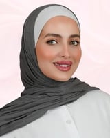 رمادي غامق