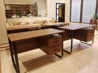 مكتب خشبي عصري بتصميم أنيق 120 سم