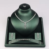 قطرات الندى