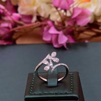 رقصة الفراشة