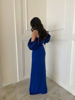 سديم فستان سهرة طويل كريب أزرق