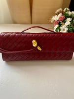 شنطة يد انديامو كلاتش عنابي عالية الجودة مستوحاه