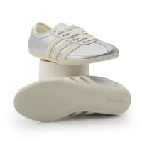 حذاء اديداس نسائي فيتنامي