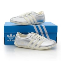 حذاء اديداس نسائي فيتنامي