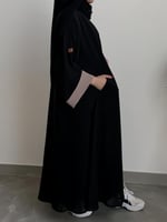 عباية بسمة لينن واقف