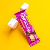 سناك فابريك كويكلر بار بنكهة المرزيبان 35 جرام