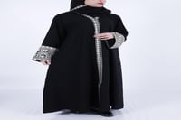 عباية نص كلوش أنيقة بتصميم مميز-123