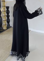 نص كلوش بتدخيلة ورود بيضاء-1380