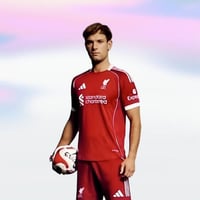 طقم ليفربول الاول موسم 2025/2026