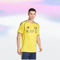 طقم النصر الأول موسم 2025/2026