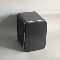 ثلاجة سوداء