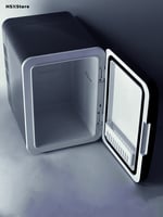 ثلاجة سوداء