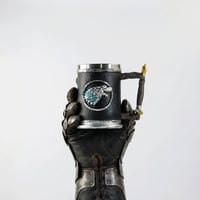 كاس قيم اوف ثرونز - الأسود