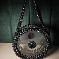 شنطة اكريلك بالخرز