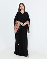 عباية كريب نقشة هندية على طرف الاكمام والطرحة